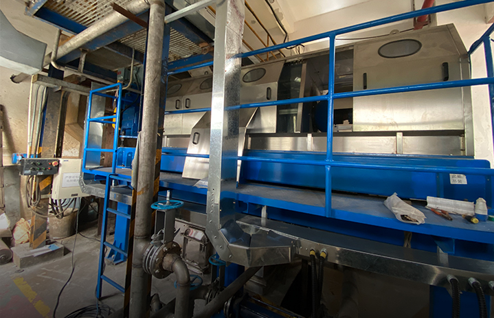 餐(can)廚(chu)垃(la)圾擠壓脫(tuo)水